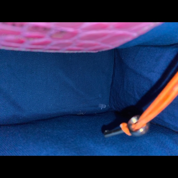 Dooney & Bourke SMALL PINK HANDBAG - Picture 3 of 5